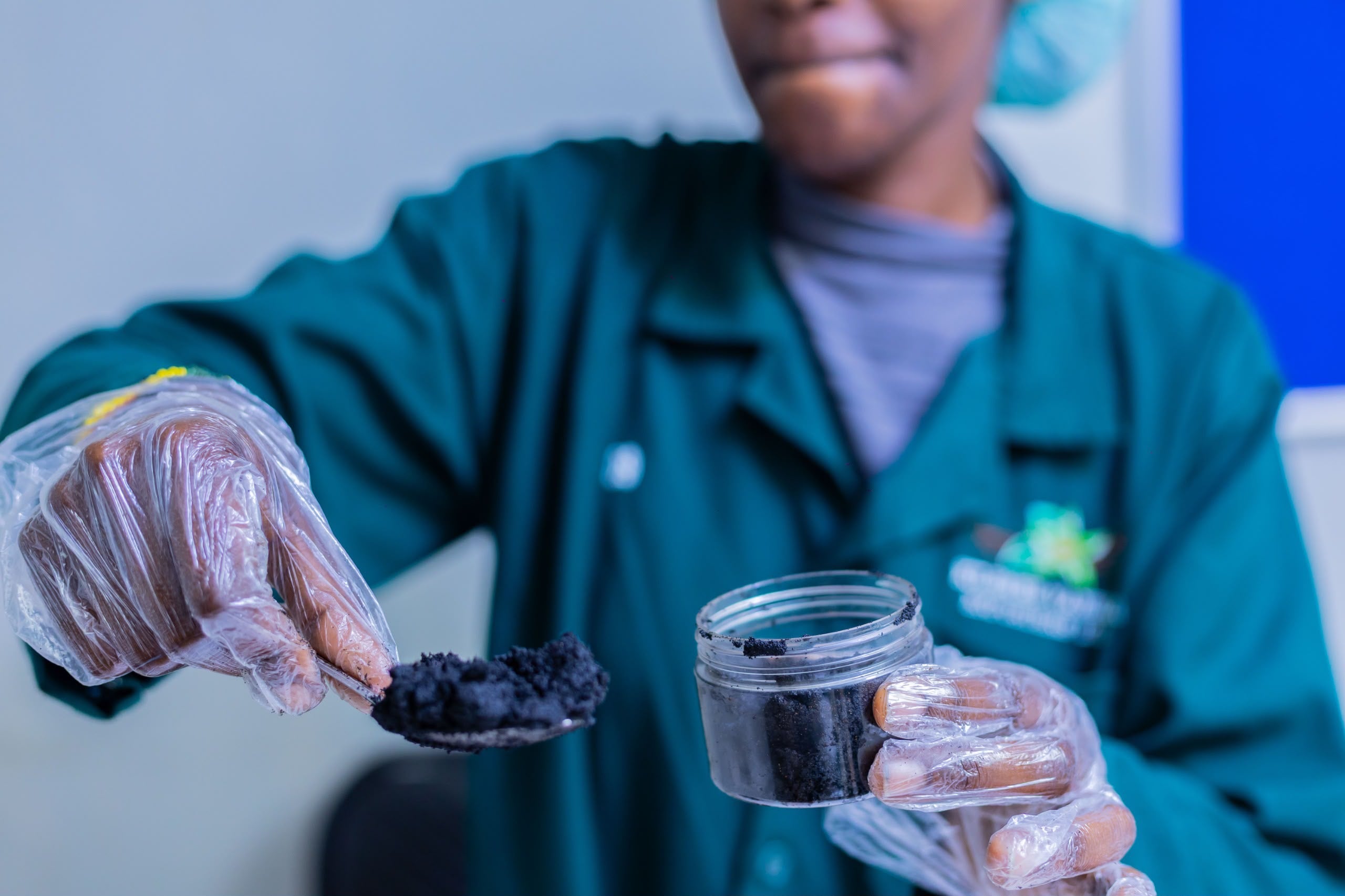 Ugandan Vanilla Caviar Seeds – Rwenzori Mountains 30g (Available Soon Pre Order Available)